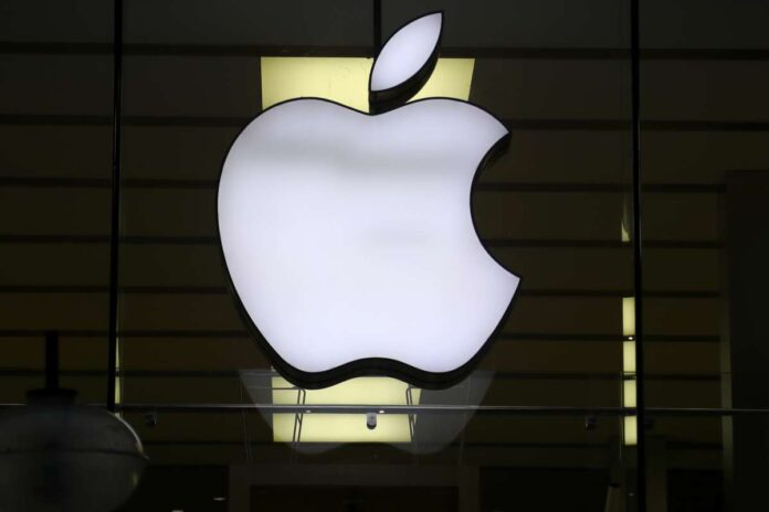 Apple Faces Supply Chain Disruptions: China's Role in the Spotlight